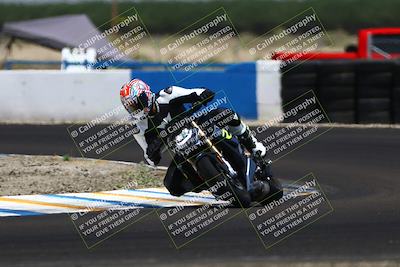 media/Jun-07-2025-TrackDaz (Sat) [[4413525952]]/B Group/1220pm (Turn 1)/